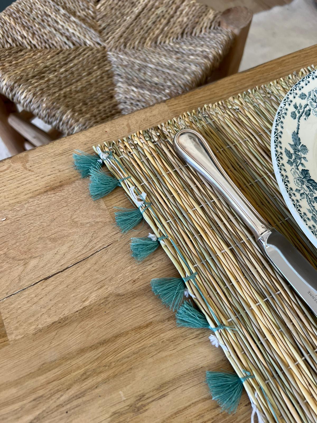 LES DEUX SETS DE TABLE
