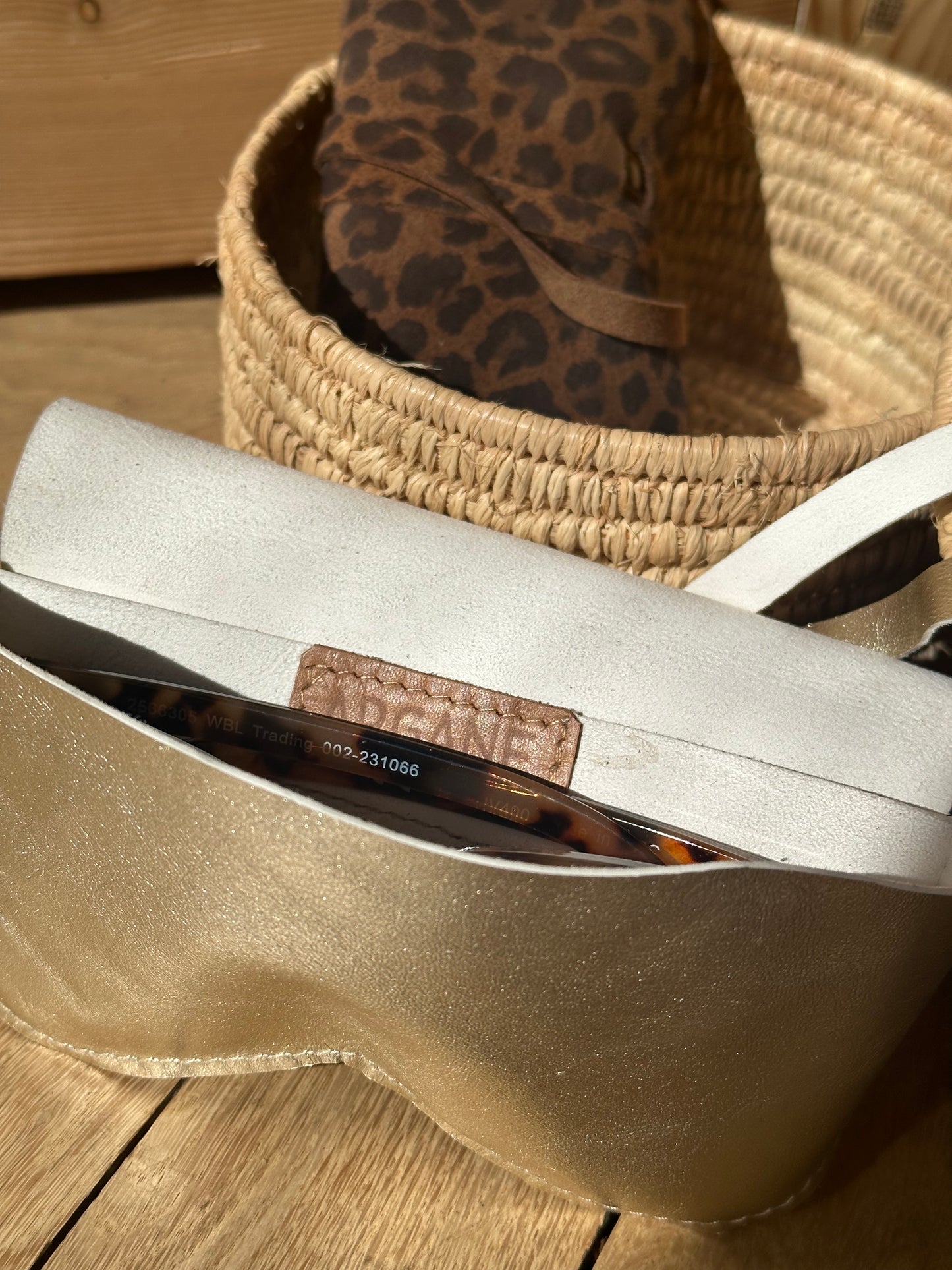 L'ETUI A LUNETTES