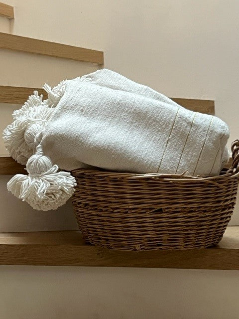 LES PLAIDS A POMPONS